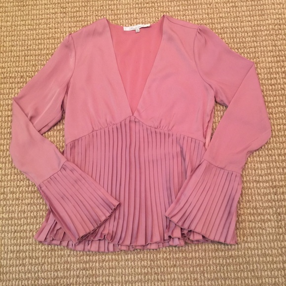 Lovers + Friends Fain Top in Orchid Small - Picture 2 of 8